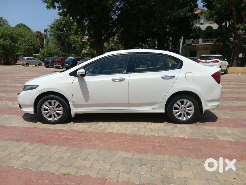 Honda City 2011-2013 1.5 V At Sunroof, 2013, Petrol