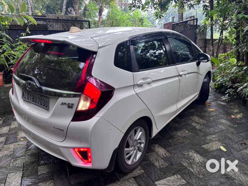 Honda Jazz Petrol 2015