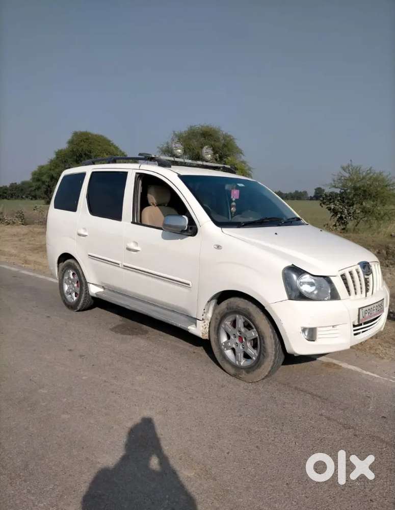 Mahindra Xylo 2011