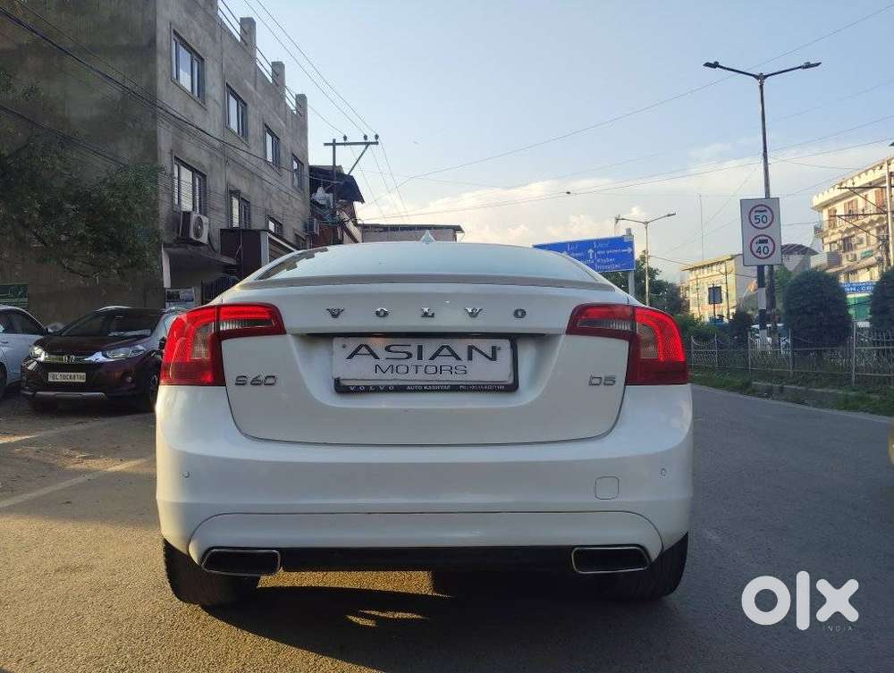 Volvo S60 D5 Inscription, 2016, Diesel