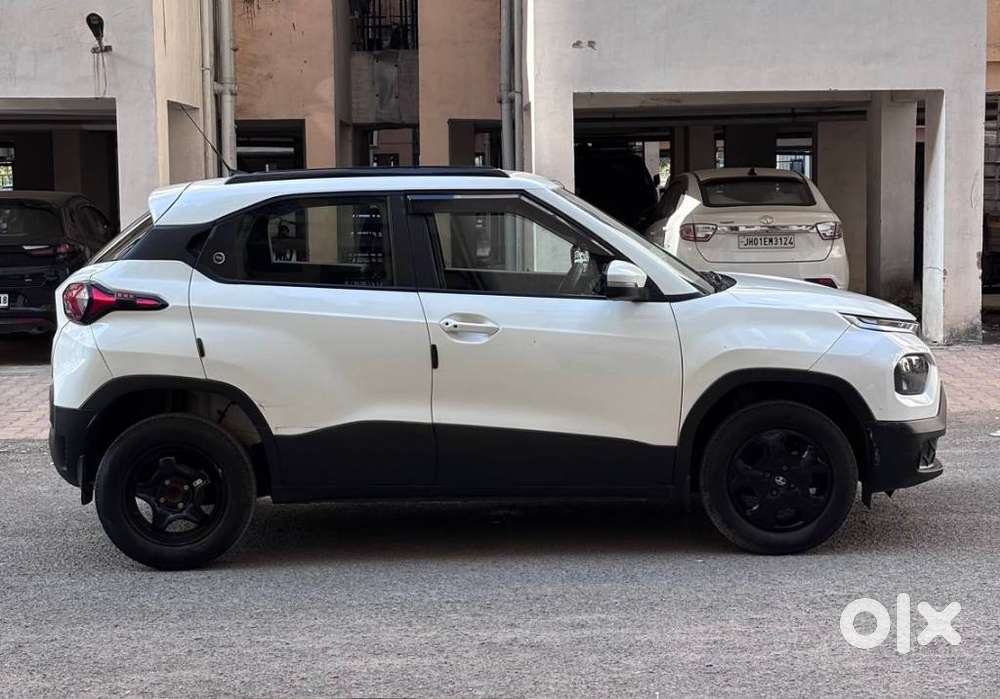Tata Punch Accomplished, 2024, Petrol