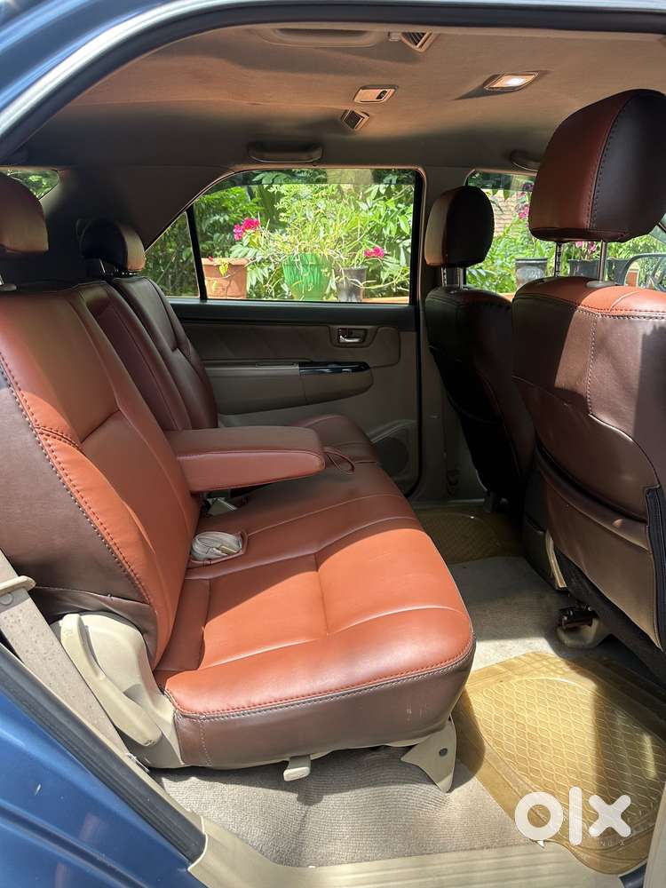 Toyota Fortuner 4x2 4 Speed At, 2012, Diesel