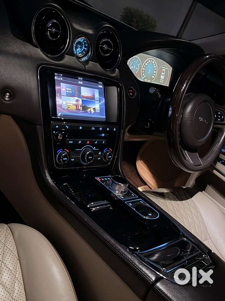 Jaguar Xj 2.0l Portfolio, 2016, Petrol