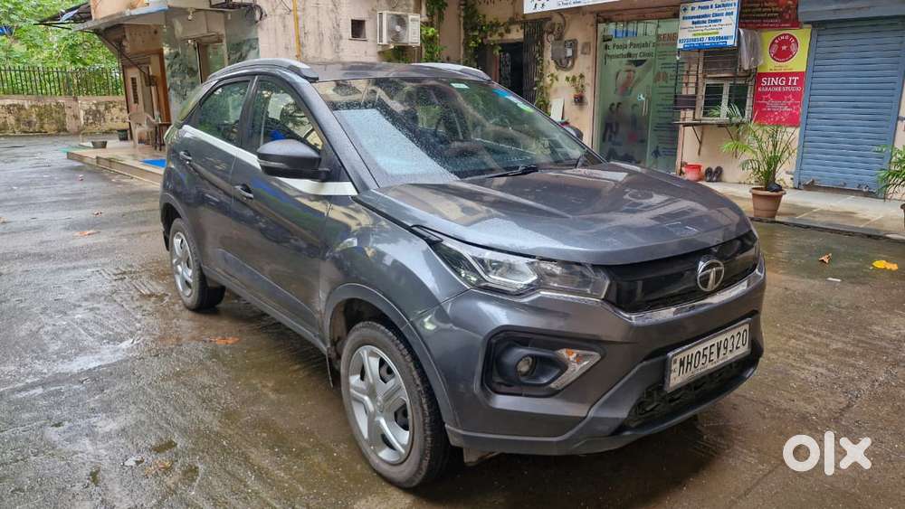 Tata Nexon 1.2 Revotron Xma Amt (s), 2022, Petrol