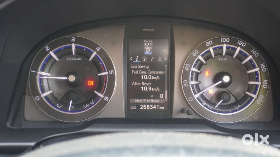 Toyota Innova Crysta 2.8 Zx At 7 Seater, 2016, Diesel