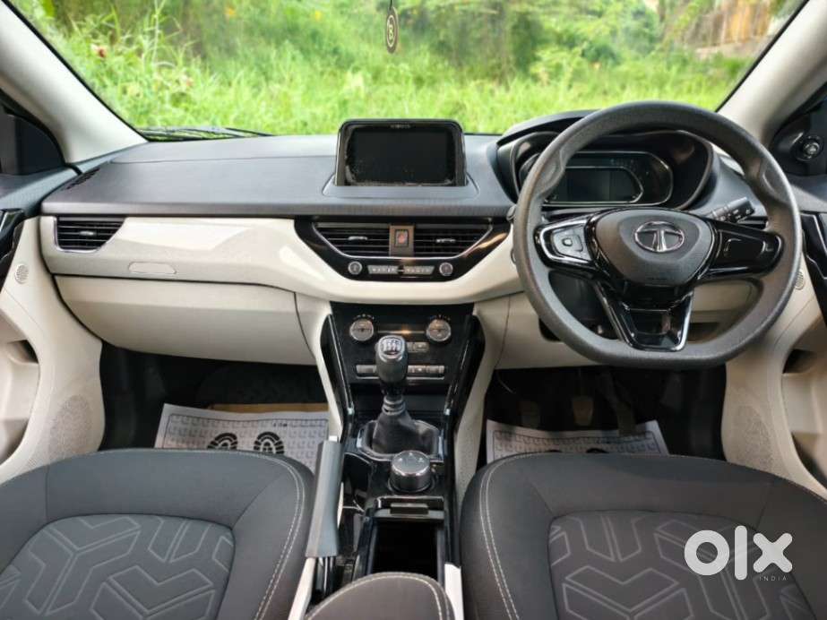 Tata Nexon 1.2 Revotron Xz Plus, 2021, Petrol