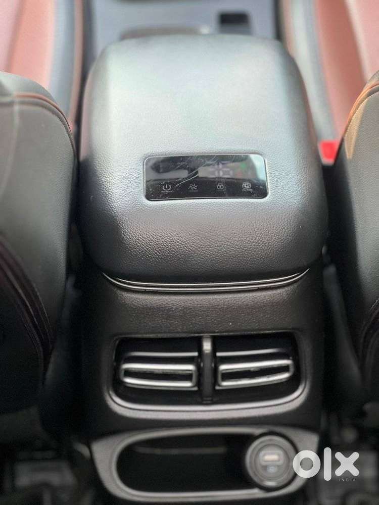 Hyundai Alcazar 1.5 Signature Diesel Mt 6 Str, 2023, Diesel