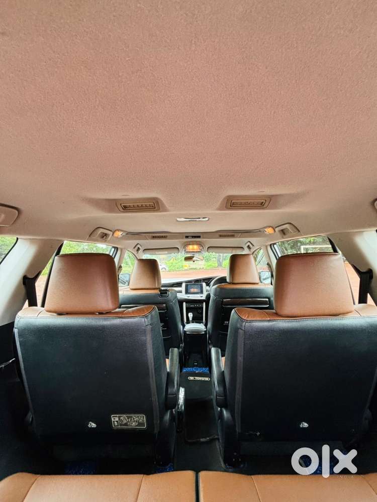 Toyota Innova Crysta 2018 Car