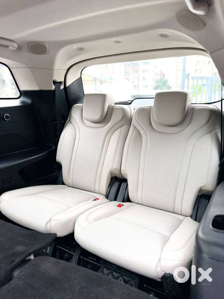 Mahindra Xuv700 Ax7 Luxury Pack Awd, 2022, Diesel