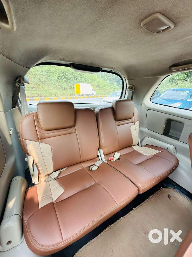 Toyota Innova 2.5 G (diesel) 8 Seater, 2012, Diesel