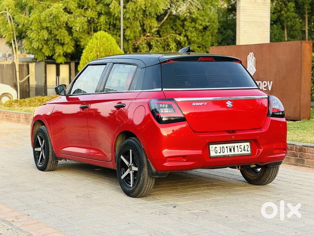 Maruti Suzuki Swift 1.2 Lxi (o), 2025, Petrol