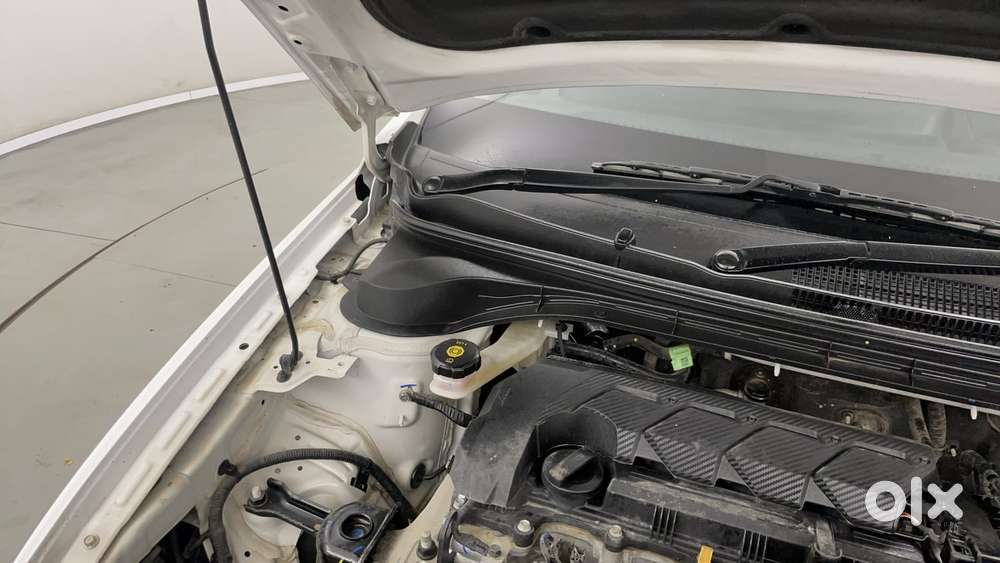 Hyundai Verna 1.5 Sx Petrol Mt, 2024, Petrol