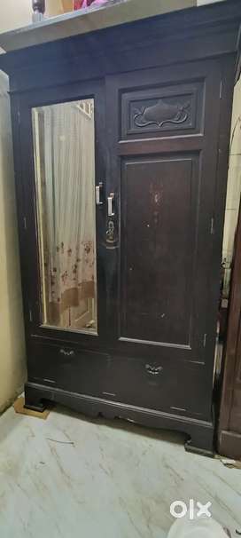 Antique Cupboard in Mumbai Free classifieds in Mumbai OLX