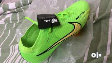 Nike football shoe air mercurial size 8 Men 1755341754
