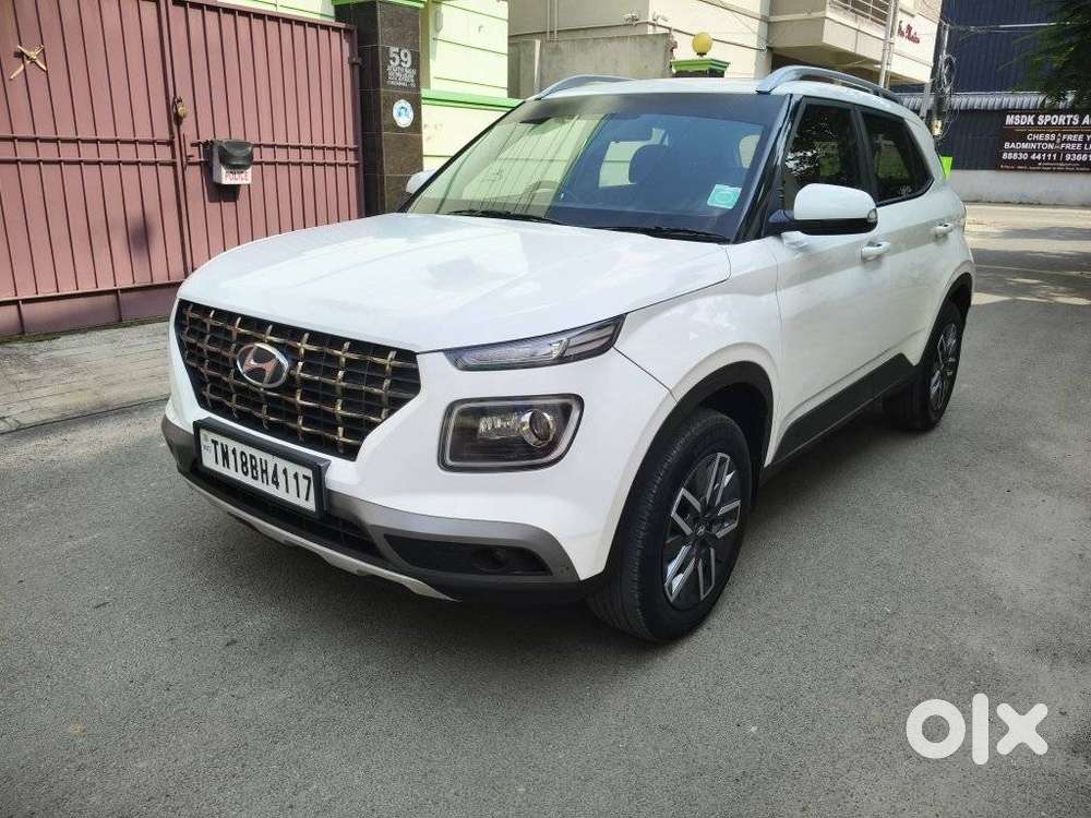 Hyundai Venue Sx Dual Tone, 2022, Diesel