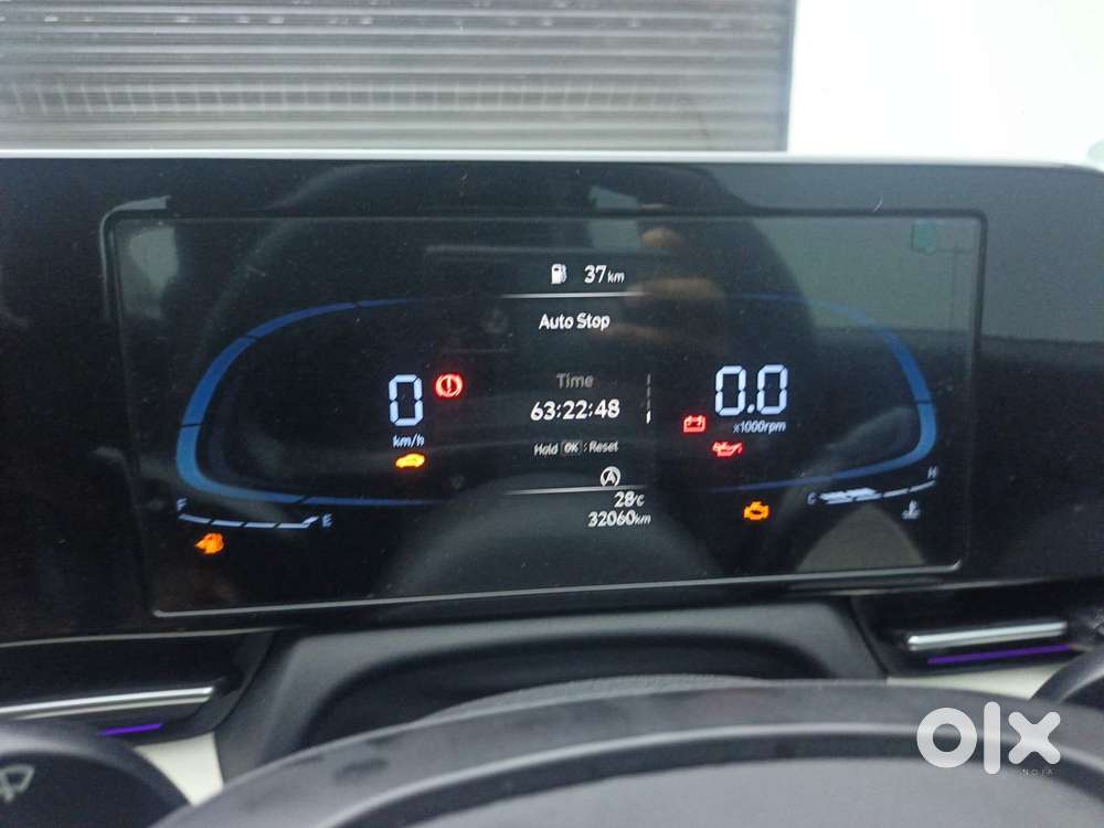 Hyundai Verna 1.5 Sx Petrol Mt, 2023, Petrol