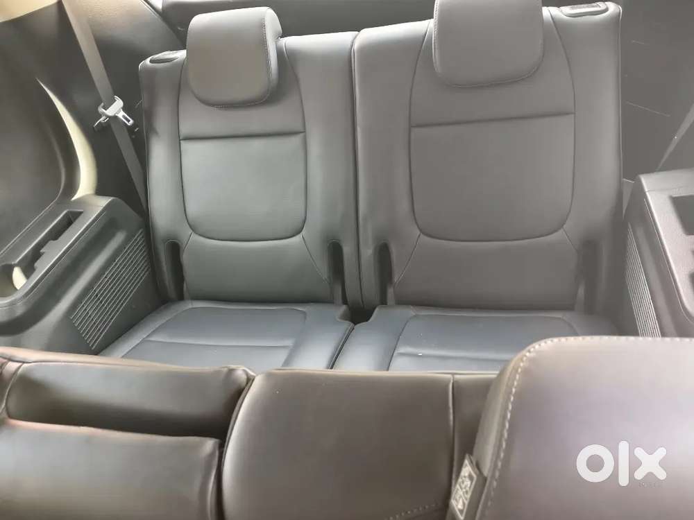 Kia Carens 2025 Petrol Well Maintained