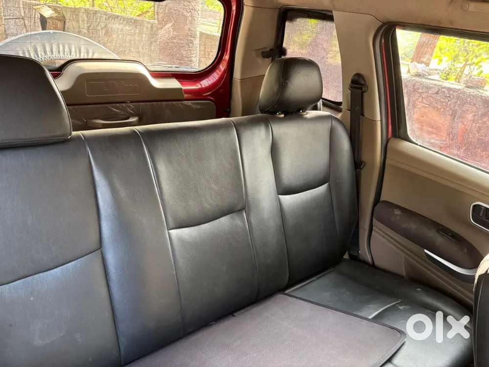 Mahindra Tuv 300 2019