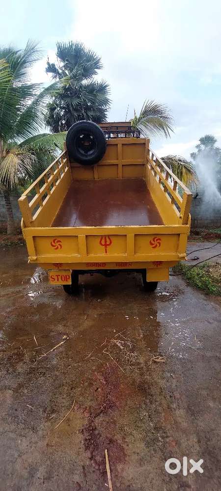 2nd Owner 2012 Ambassador And Mahindra Pickup Tipper