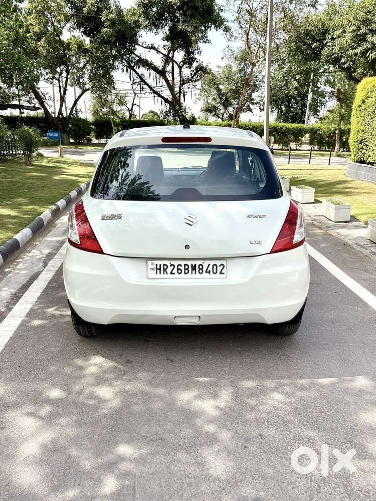 Maruti Suzuki Swift Lxi Optional-o, 2011, Petrol