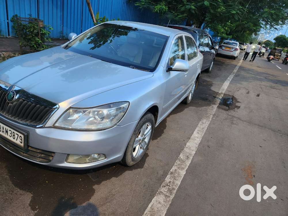 Skoda Laura Ambiente 2.0 Tdi Cr Manual, 2013, Diesel