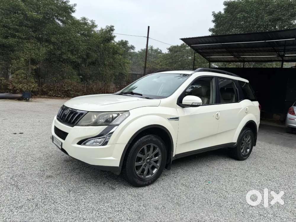 Mahindra Xuv500 W10 2016