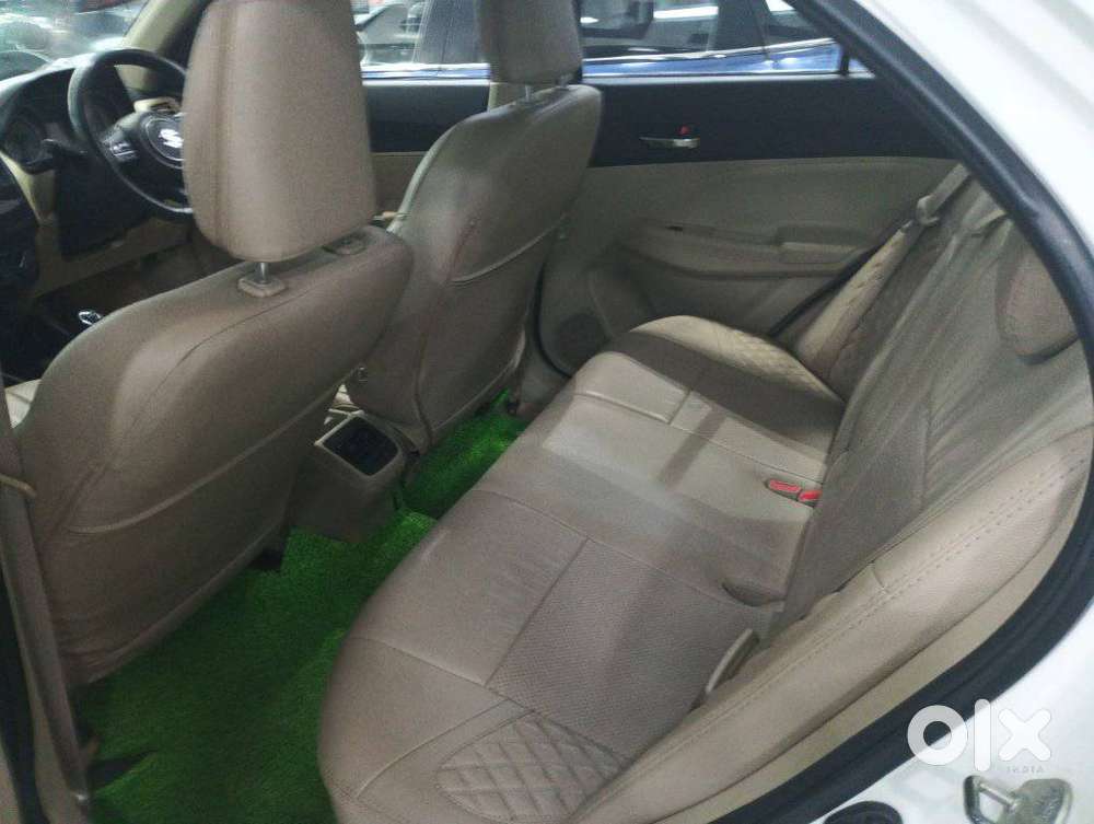 Maruti Suzuki Dzire 1.2 Vxi, 2022, Petrol