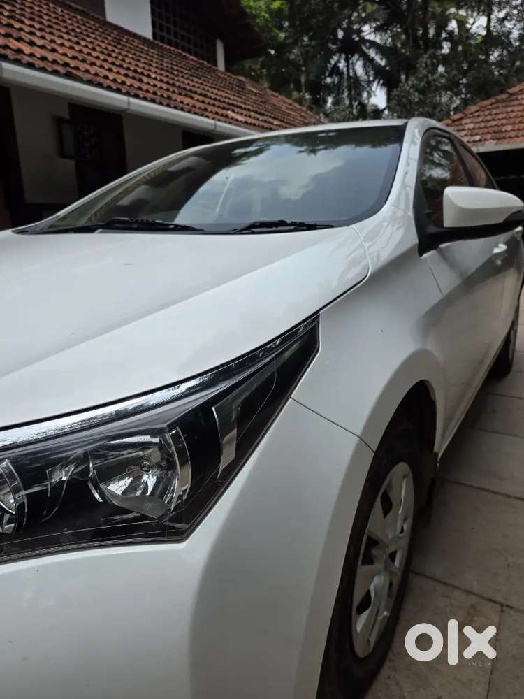 Toyota Corolla Altis 2015