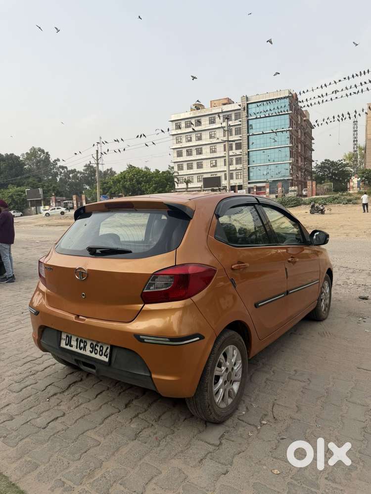 Tata Tiago 1.2 Revotron Xz (o), 2016, Petrol