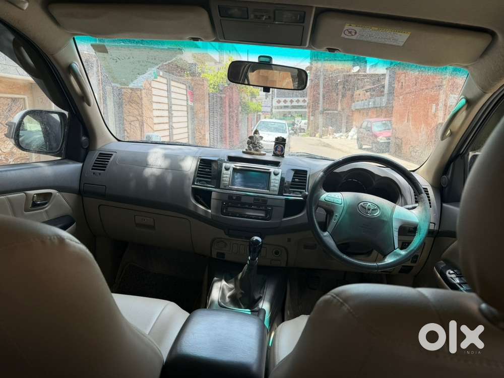 Toyota Fortuner Diesel 2012