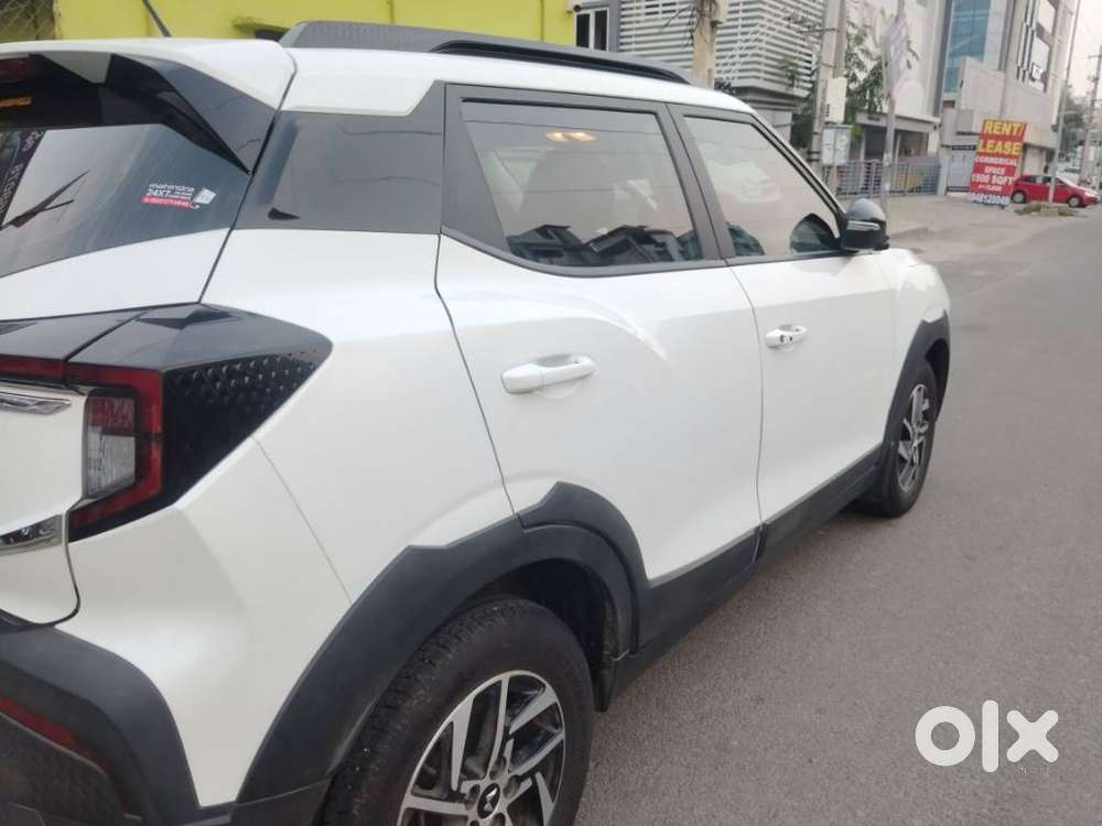 Mahindra Xuv 3xo Ax5 Pm Mt, 2024, Petrol
