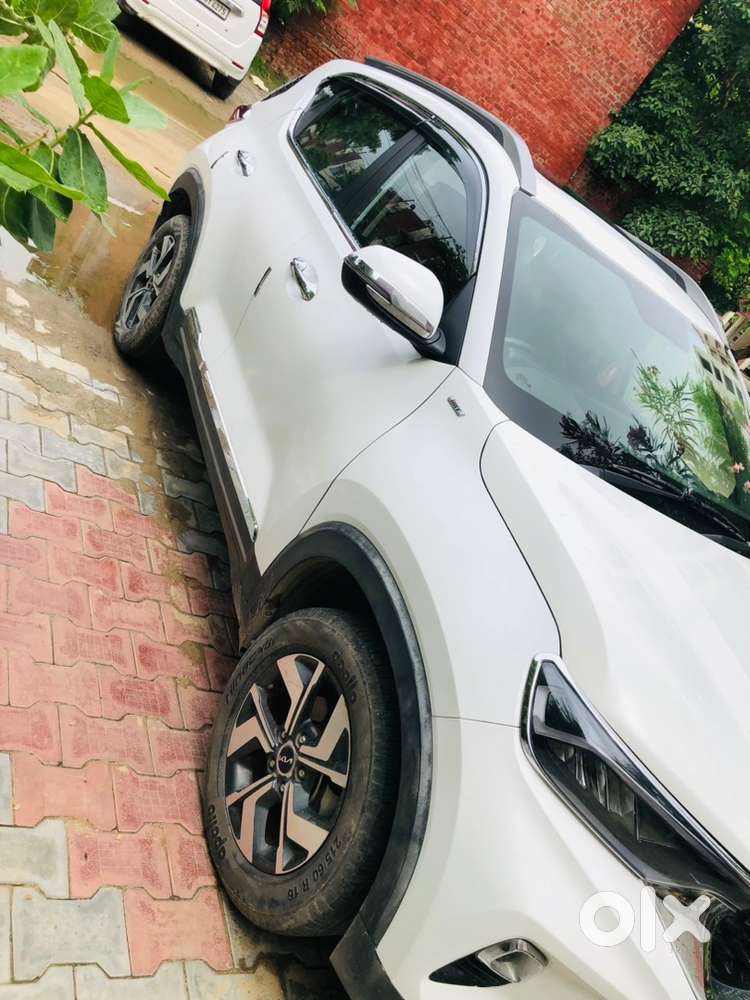 Kia Sonet Petrol 2023
