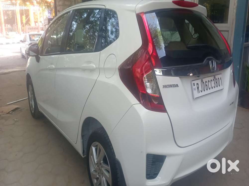 Honda Jazz [2020-2023] 1.2 V I-vtec Mt, 2015, Petrol