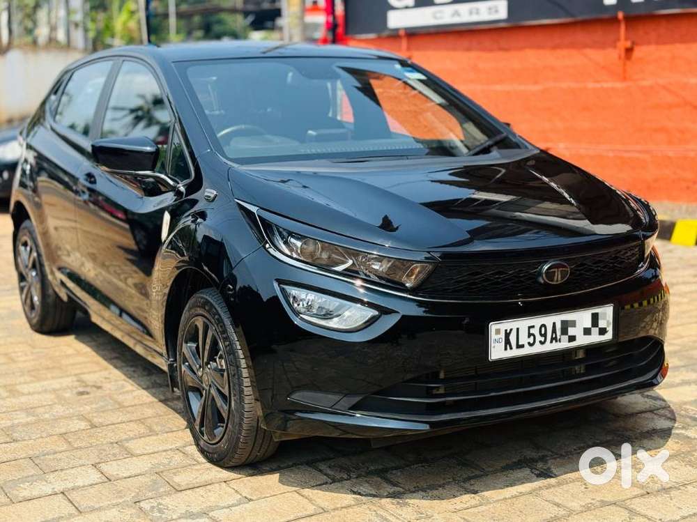 Tata Altroz 1.2 Xza Plus Dark Edition Dct, 2024, Petrol