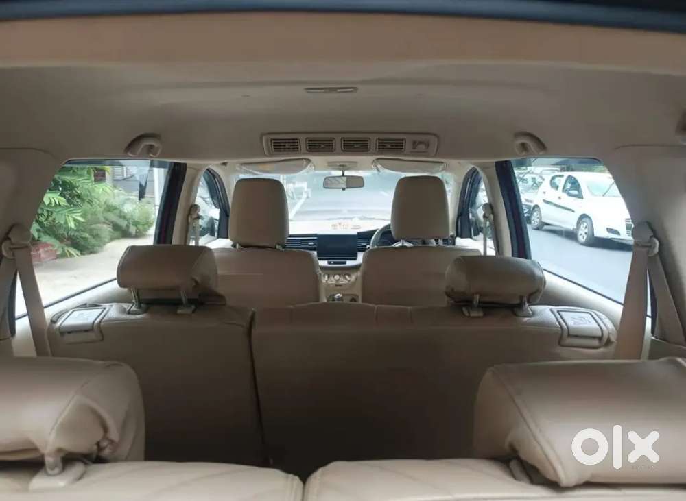 Maruti Suzuki Ertiga Vxi Plus Petrol With Hybrid Single Handed