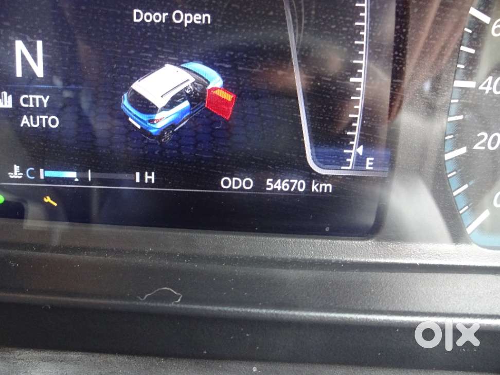 Tata Punch 1.2 Revotron Creative Amt Dual Tone, 2021, Petrol