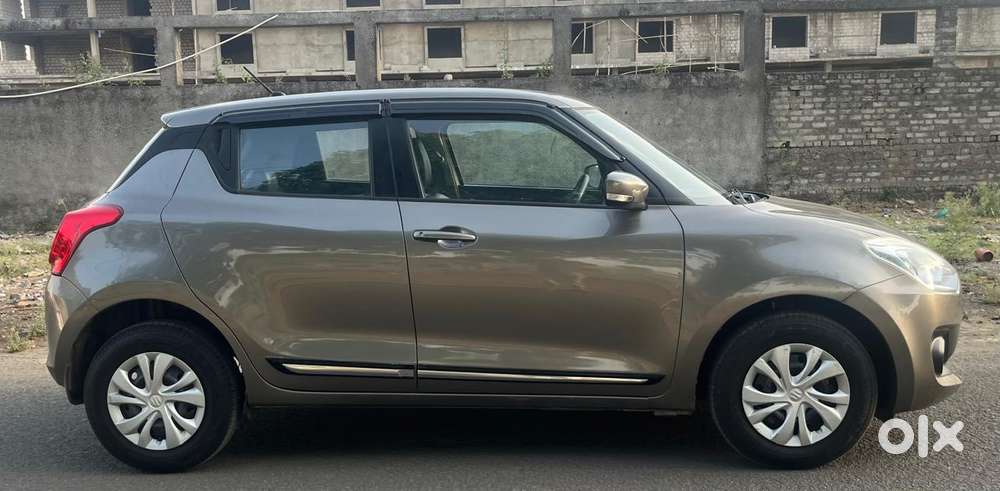 Maruti Suzuki Swift 1.2 Vxi (o), 2022, Petrol