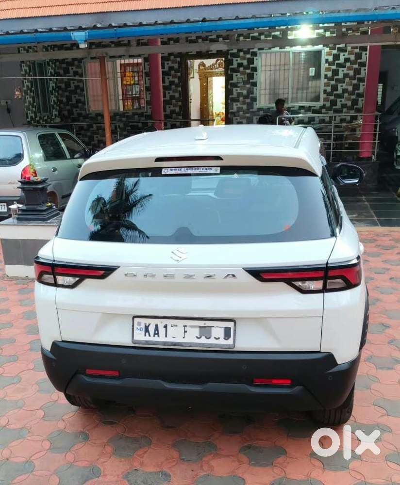 Maruti Suzuki Brezza 1.5 Vxi Smart Hybrid, 2025, Petrol