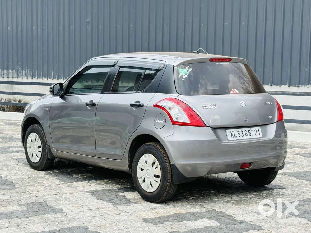 Maruti Suzuki Swift Vxi 1.2 Abs Bs-iv, 2014, Petrol
