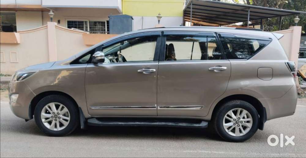 Toyota Innova Crysta 2.8z Automatic, 2017, Diesel