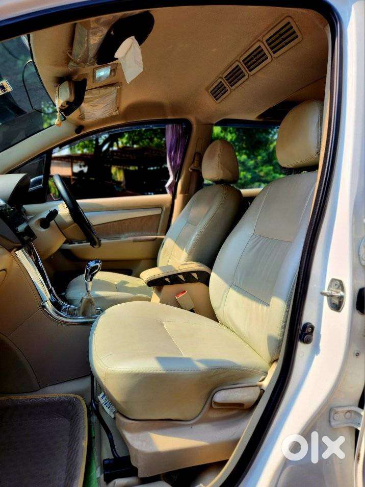 Maruti Suzuki Ertiga 1.4 Vxi Cng Anniversary Edition, 2016, Cng & Hy..