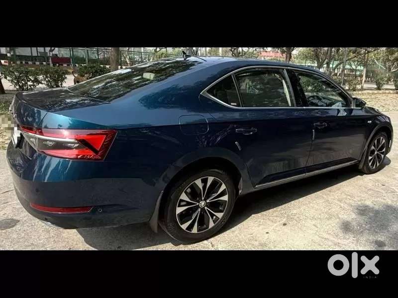 Skoda Superb 2.0 L&k Tsi At, 2022, Petrol
