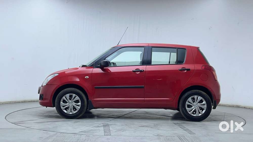 Maruti Suzuki Swift Vxi Bsiv, 2011, Petrol