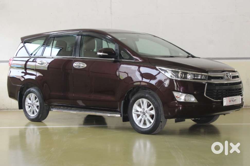 Toyota Innova Crysta 2.4 V, 2016, Diesel