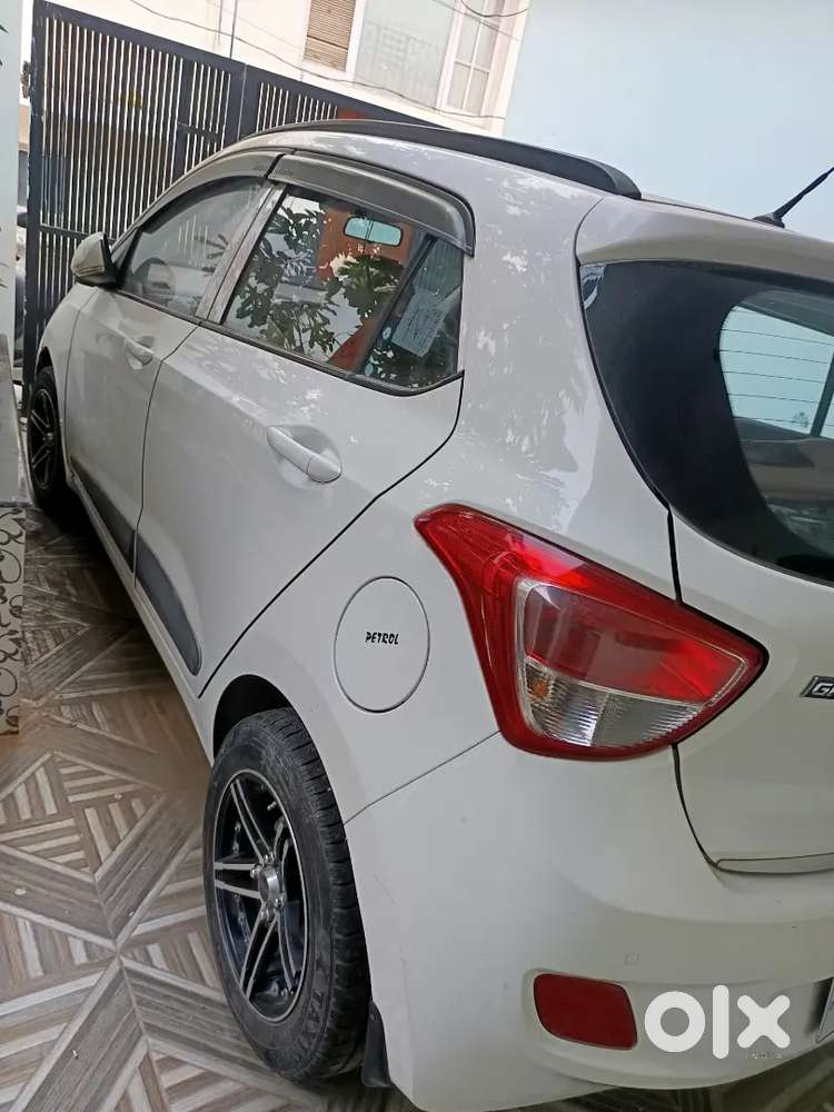 Hyundai Grand I10 Sportz 2015