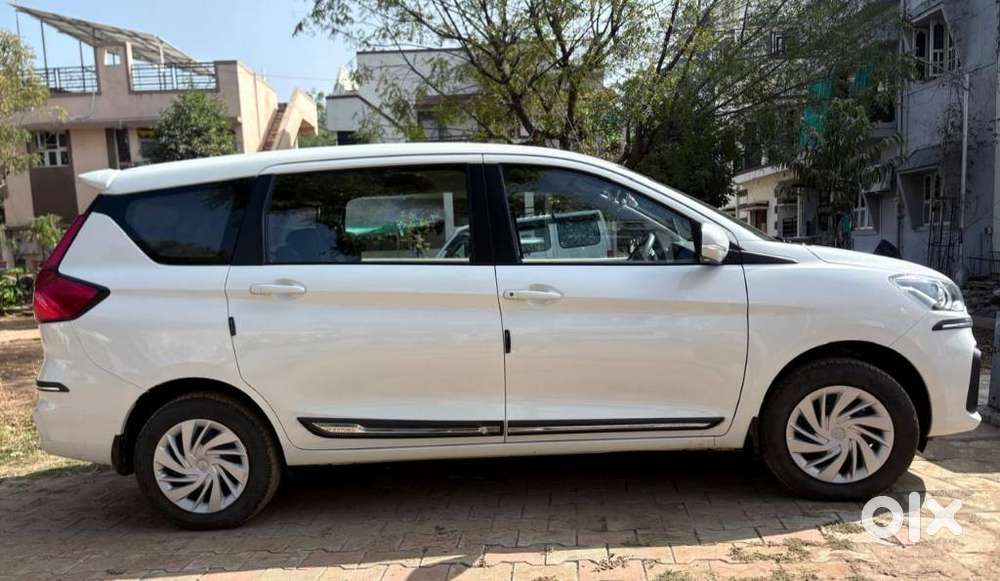Maruti Suzuki Ertiga Vxi (o) Cng, 2025, Cng & Hybrids