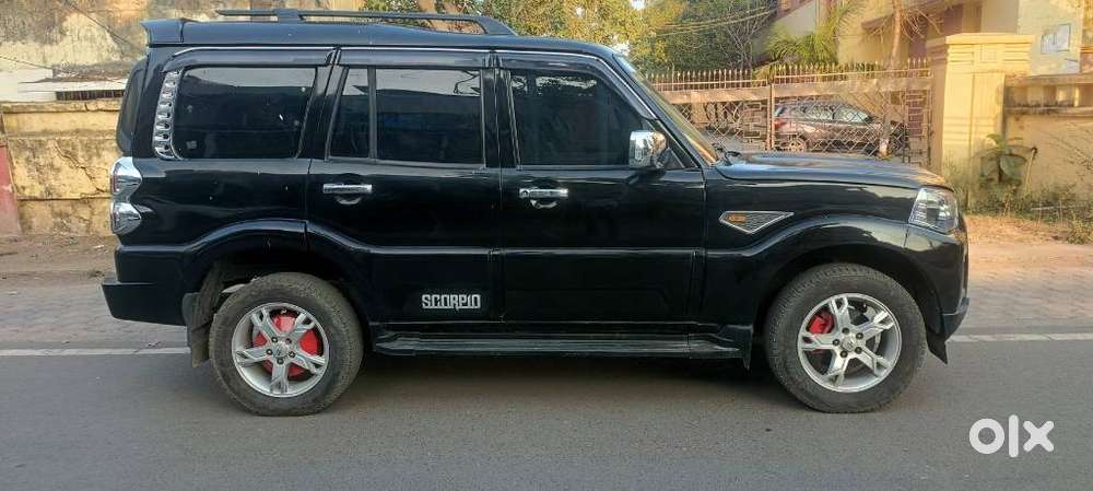 Mahindra Scorpio S10 8 Seater, 2015, Diesel