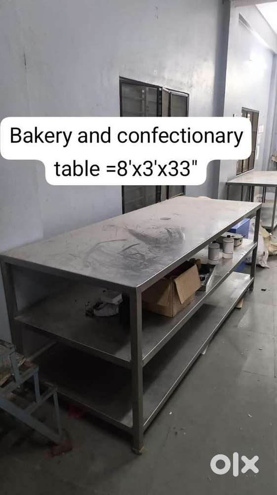 Bakery appliances/solutions confectionery table