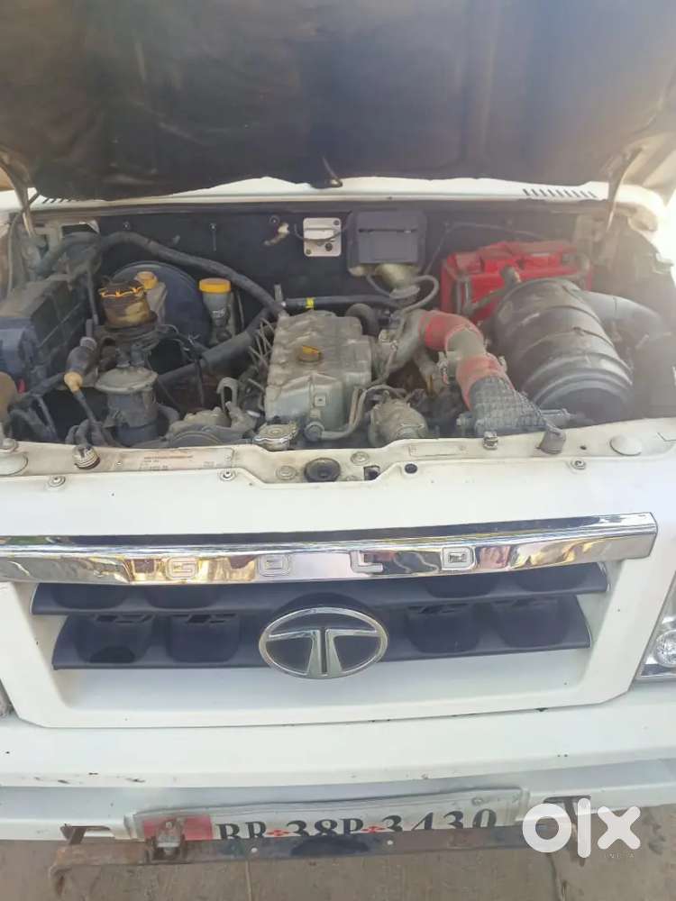 Tata Sumo Top Model Gold Petrol 140000 Km Driven