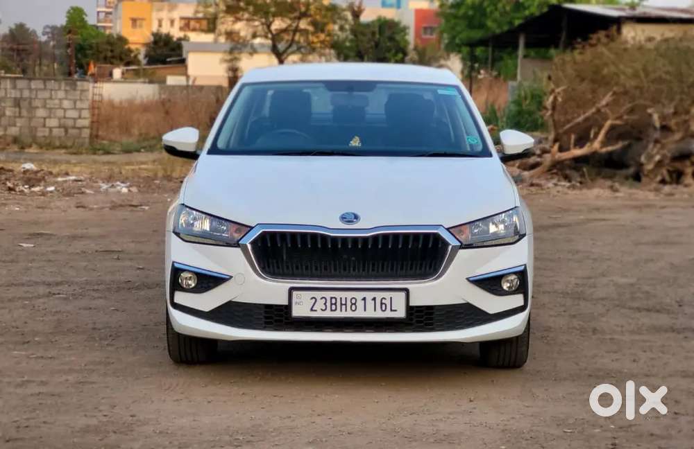 Skoda Slavia 2023 Petrol Automatic 25000 Km Driven Button Start